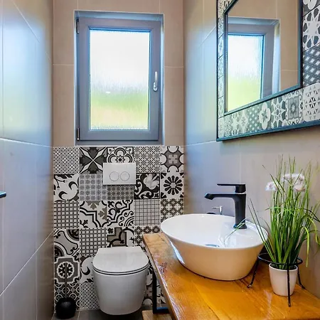 Apartament Viktorija With Private Pool