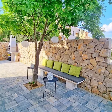 Viktorija With Private Pool