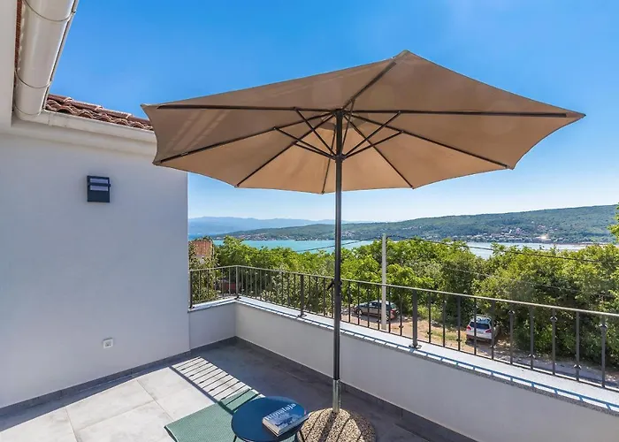 Apartment Viktorija With Private Pool