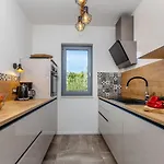 Apartment Viktorija With Private Pool *
