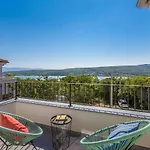 Viktorija With Private Pool Apartment