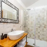 Apartment Viktorija With Private Pool Cizici