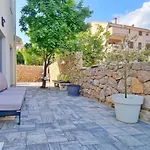 Viktorija With Private Pool Apartment
