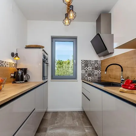 Appartamento Viktorija With Private Pool *