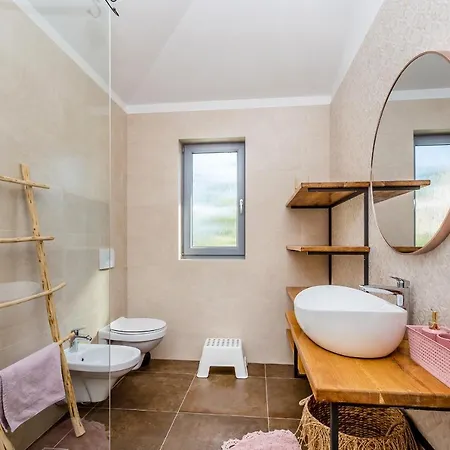 Viktorija With Private Pool