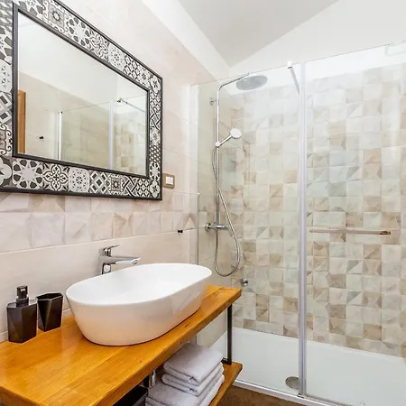 Apartament Viktorija With Private Pool Čižići
