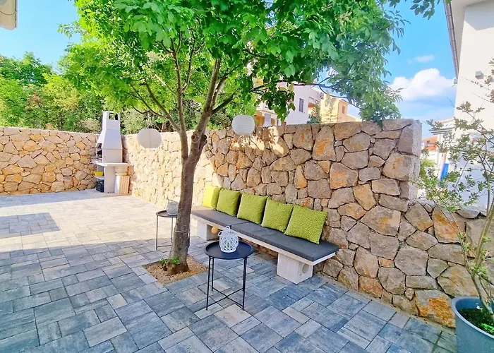 Viktorija With Private Pool