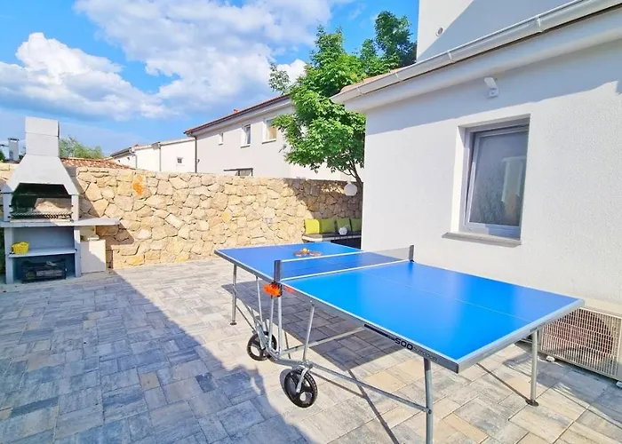 Viktorija With Private Pool Čižići
