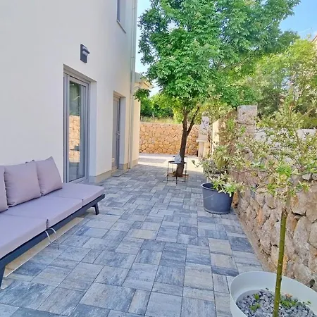 Viktorija With Private Pool * Čižići